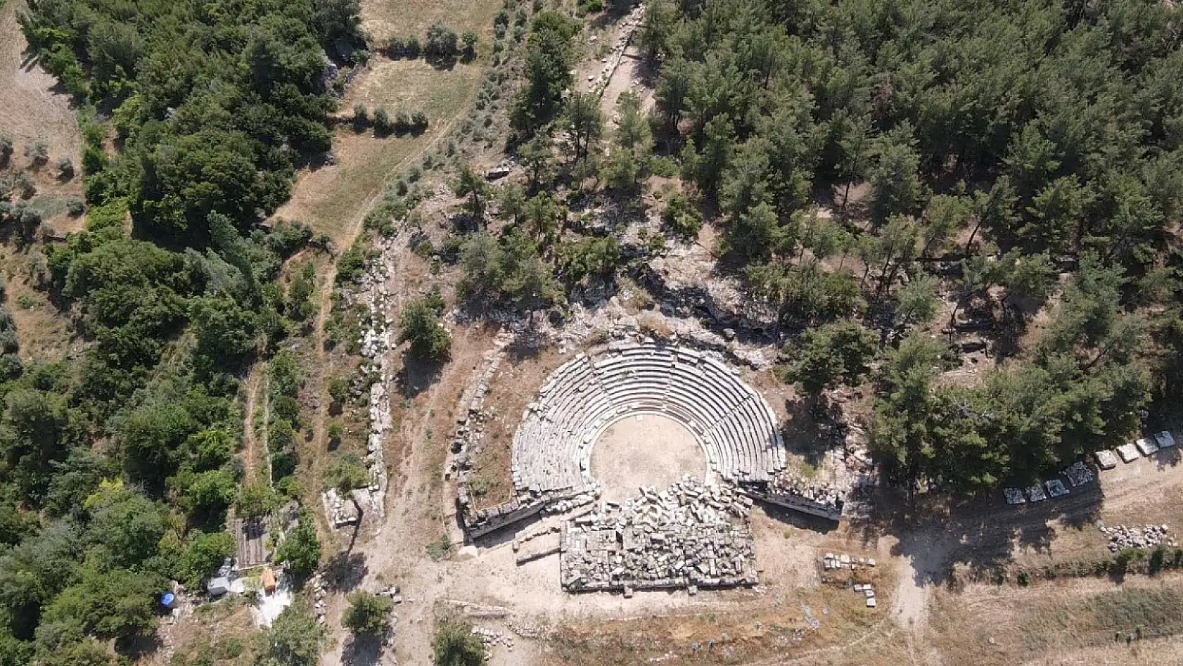 Hyllarima Antik Kenti'nde agoradaki dükkanların bulunduğu alan kazılacak