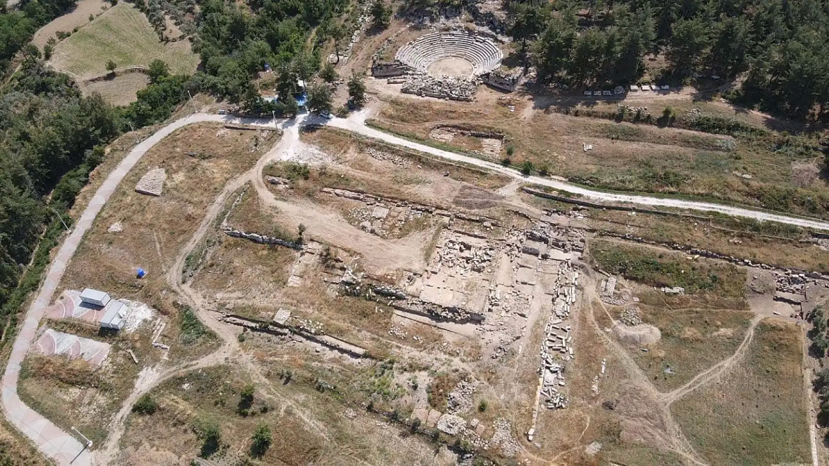Hyllarima Antik Kenti'nde agoradaki dükkanların bulunduğu alan kazılacak
