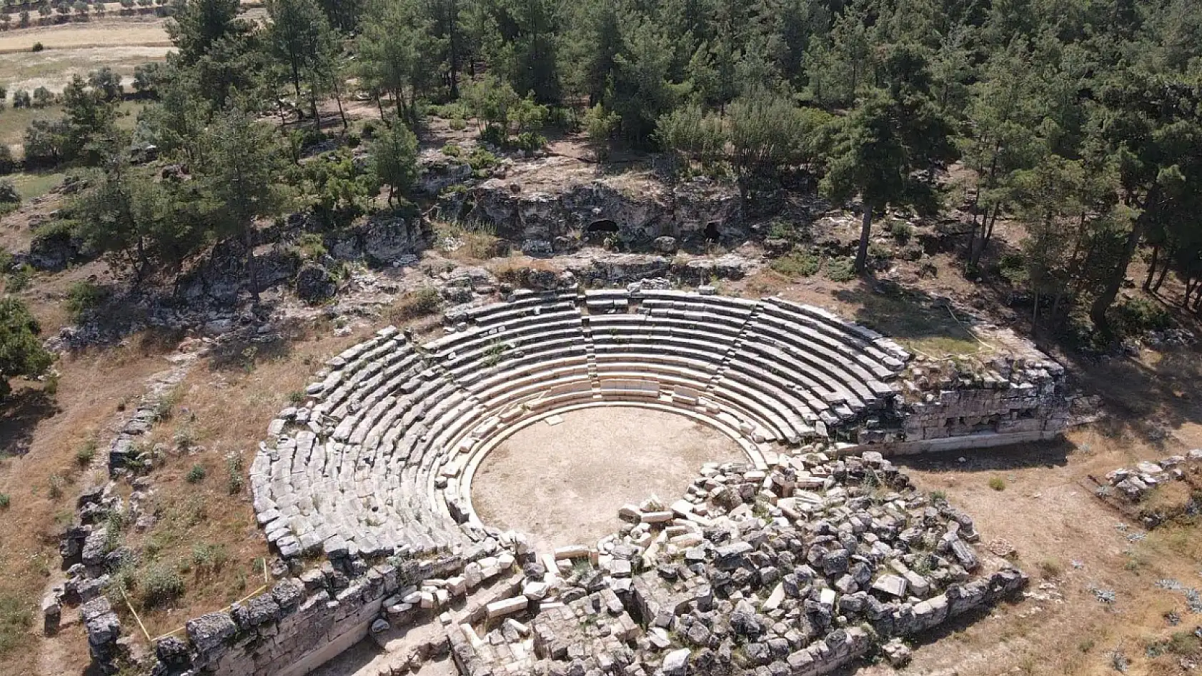 Hyllarima Antik Kenti'nde agoradaki dükkanların bulunduğu alan kazılacak