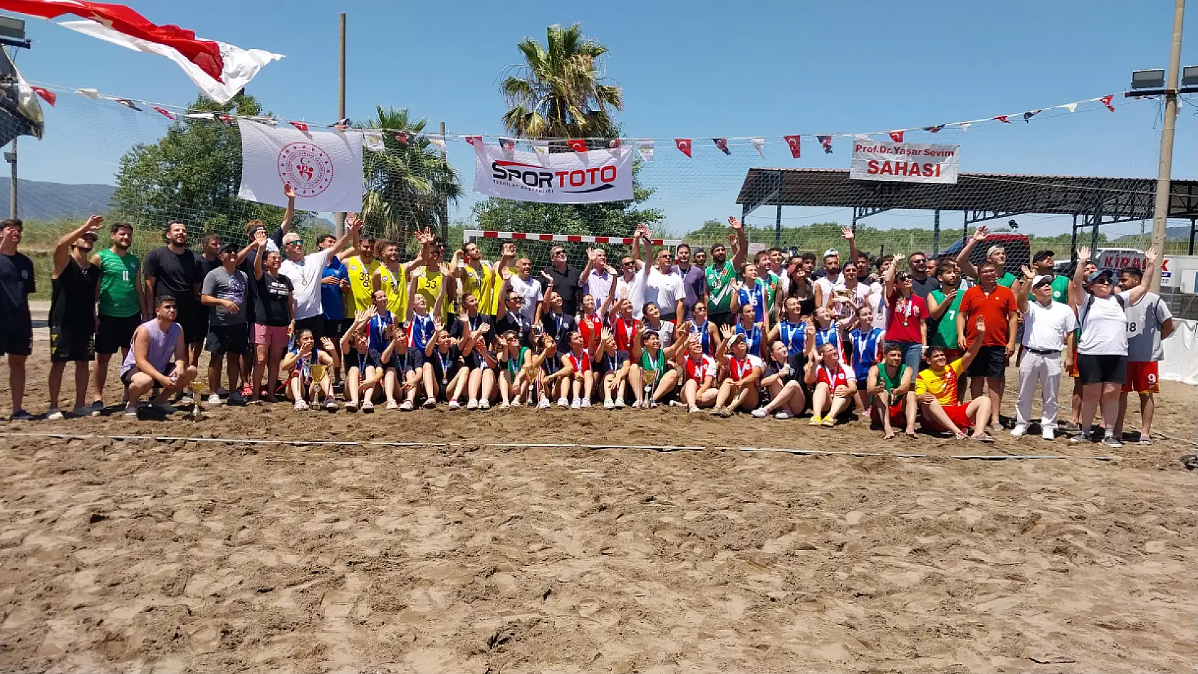 Muğla'da 26. Üniversiteler Yaşar Sevim Plaj Hentbolu Türkiye Şampiyonası tamamlandı