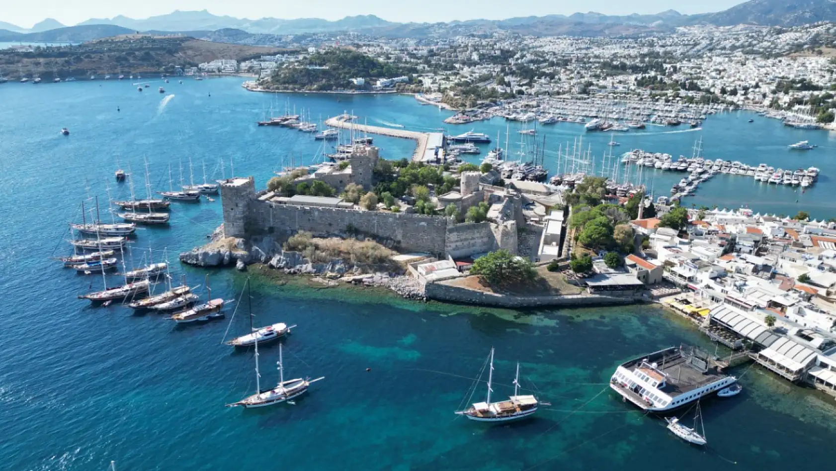Bodrum'da deniz turizminin yeni sezon hazırlıkları başladı