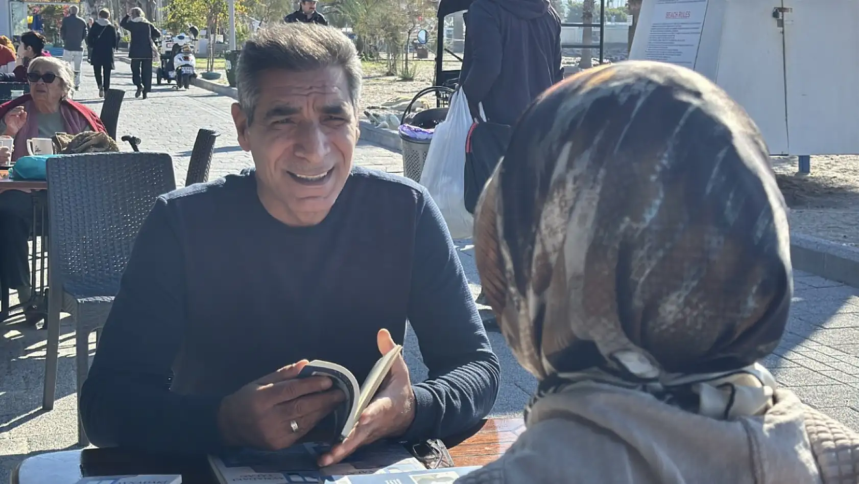 Bodrum'da emekli polis memuru 'Aynadaki Yalan' isimli ikinci kitabını çıkardı