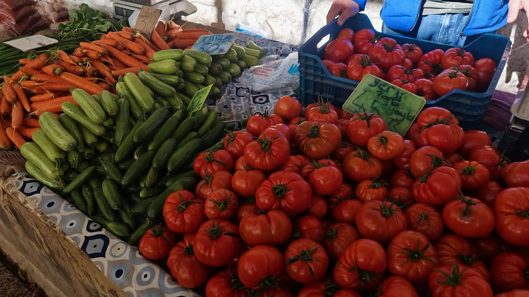 Fethiye'de pazarcı esnafı üretimdeki pahalılıktan yakındı