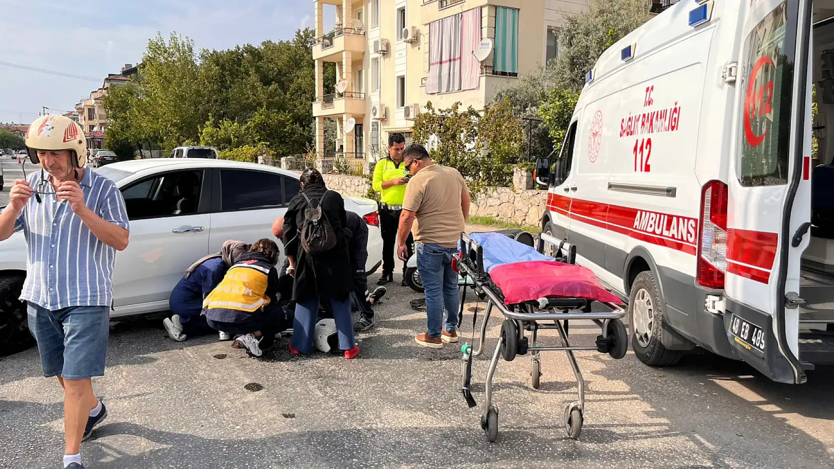 Fethiye'de otomobil, motosikletli kadına çarptı: 1 yaralı