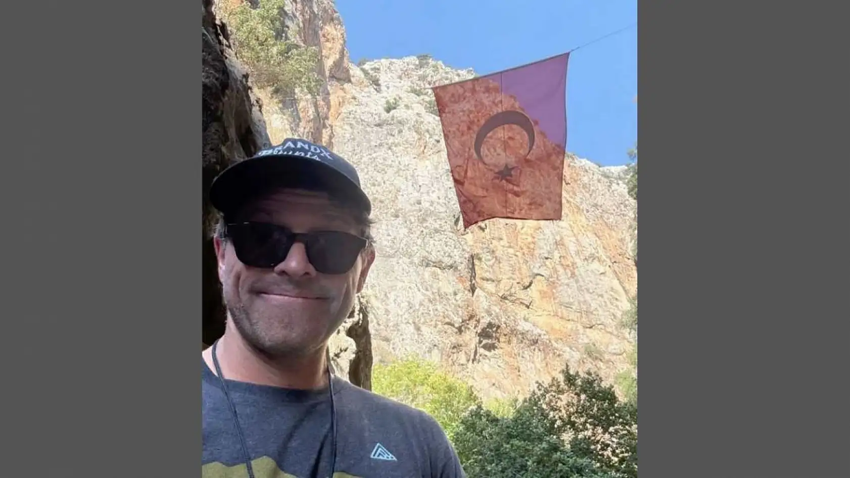 Misha Collins, Fethiye Kral Mezarlarından Video Paylaştı: 'ABD 250 Yıldır Var, Bu On Katı Eski'