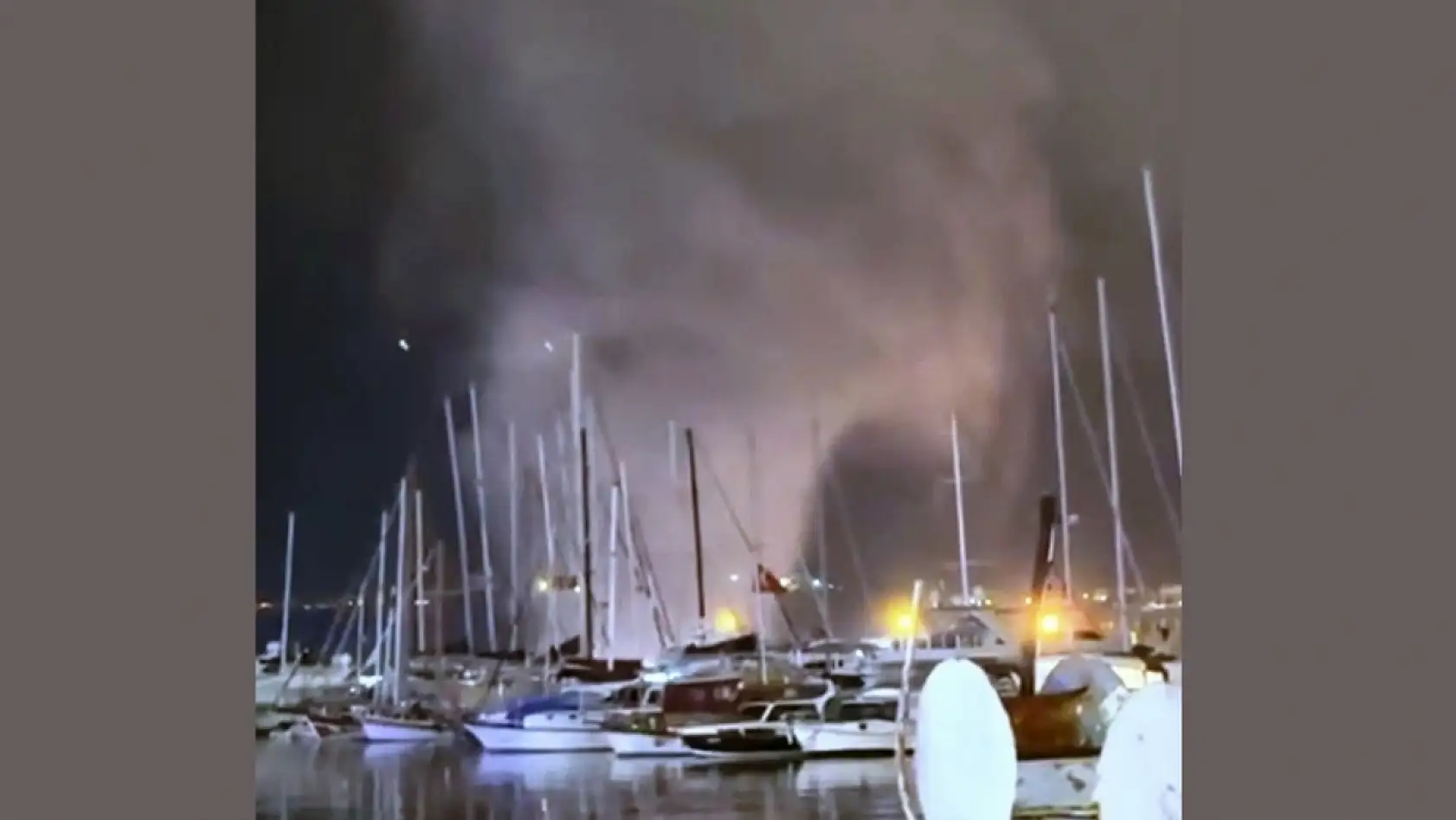 Bodrum Marina'da hortum paniği