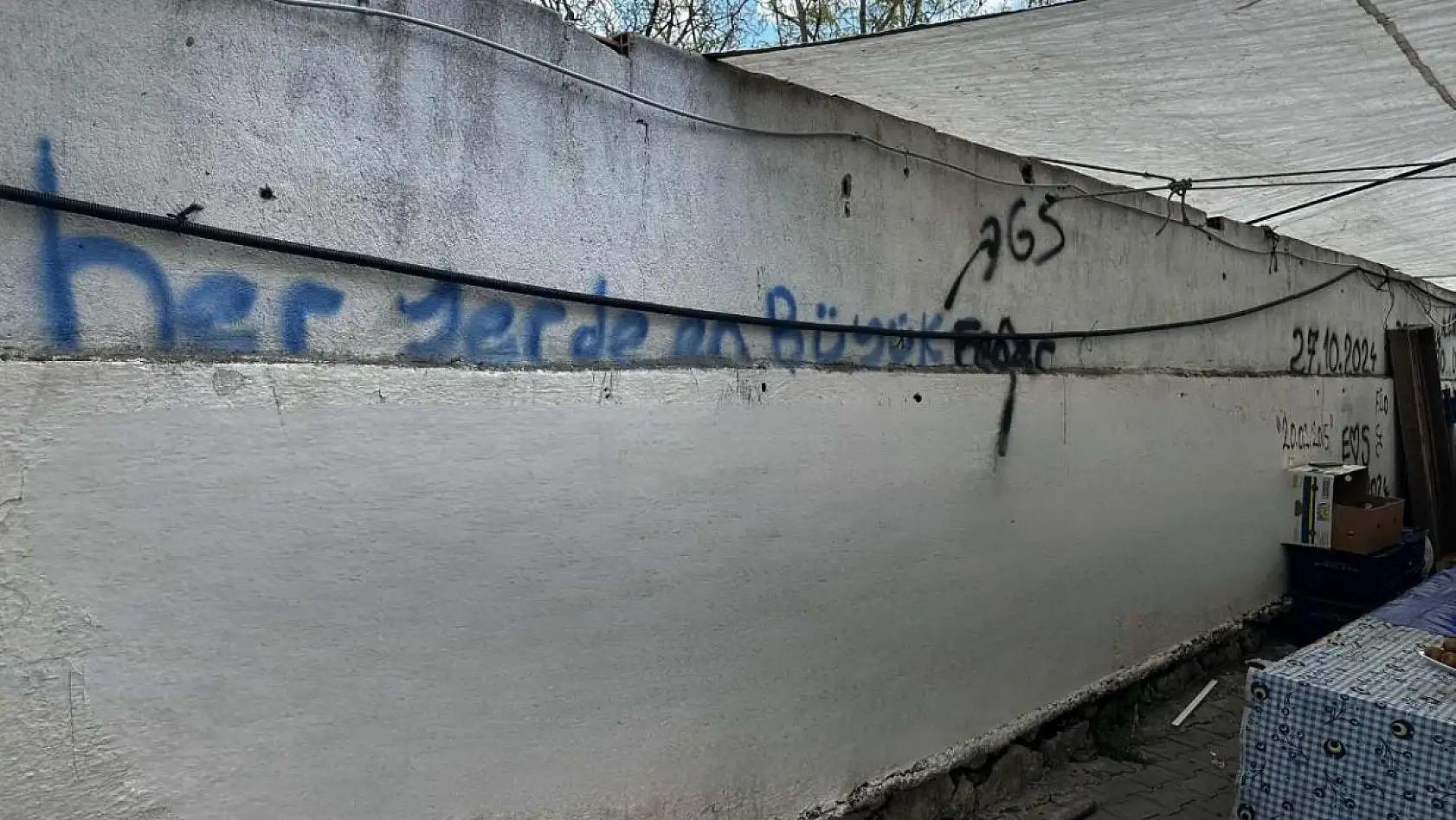 Fethiye Salı Pazarı'na yakışmayan görüntüler