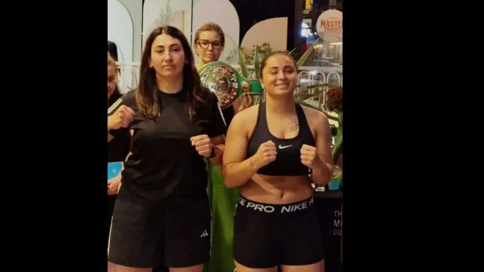 Fethiyeli Profesyonel Kadın Boksör Pınar Kahya, Rakibiyle Yüz Yüze Geldi