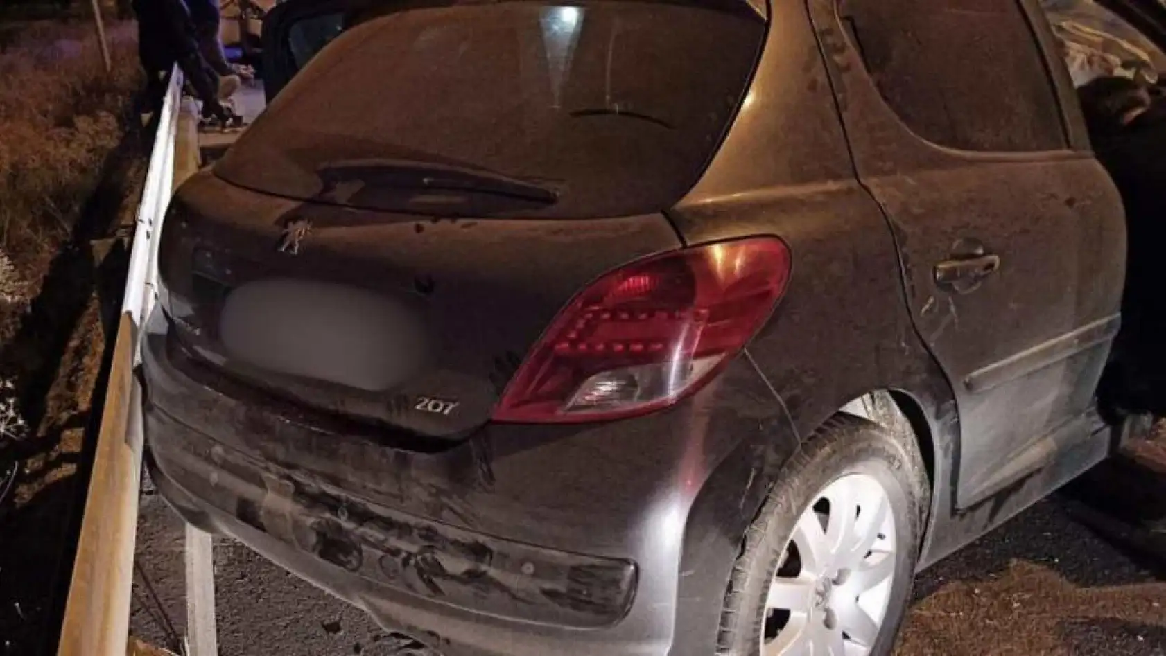 Alkollü sürücü Burdur'u savaş alanına çevirdi: 3'ü polis 10 yaralı