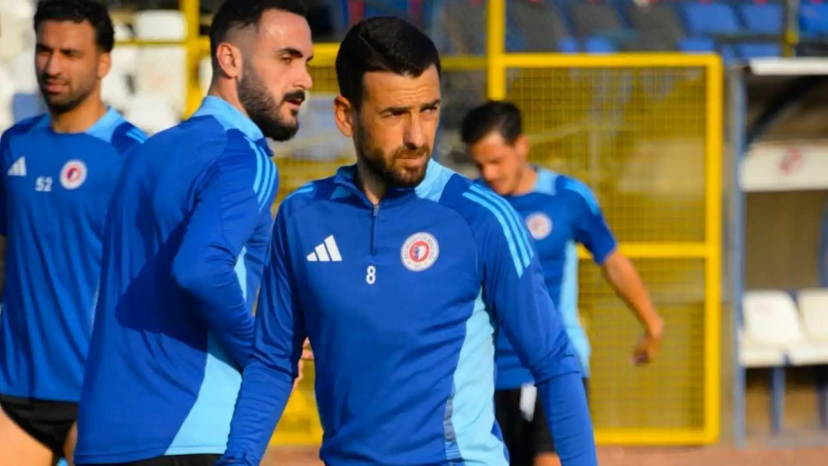 Fethiyespor'da Kaptan Serdar Ümit Deniz, 36 Yaşında Futbolu Bıraktı