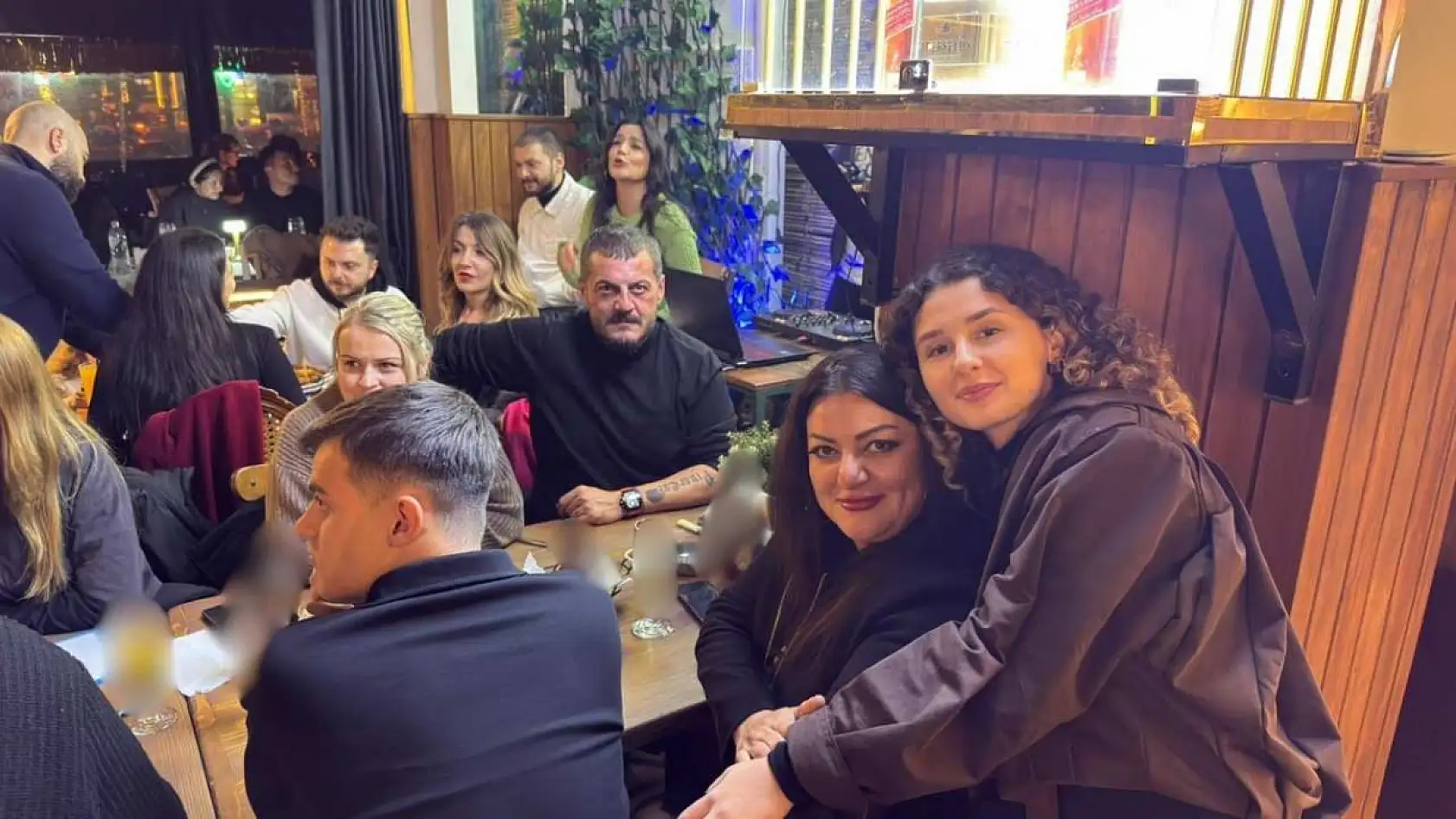 Fethiye' Rise Restoran'da 'Recep İvedik 2' temalı Quiz Night'a yoğun ilgi