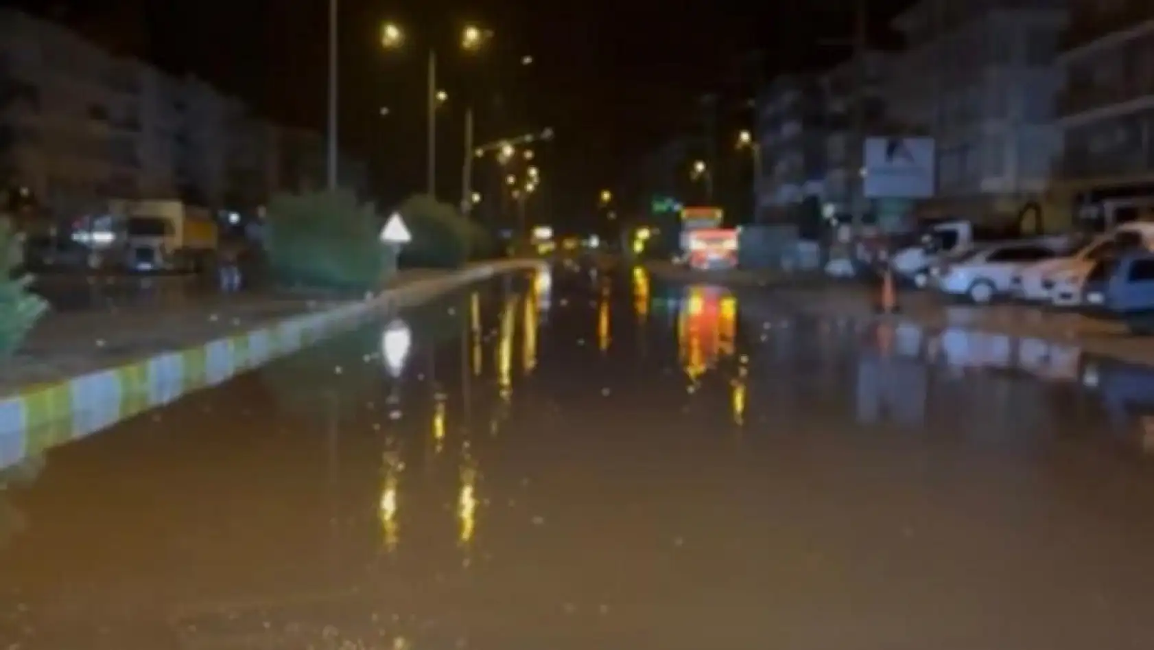 Çevre Yolu Yağış Sonrası Göle Döndü