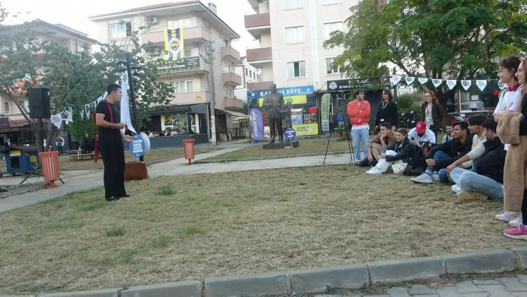 'Pantomim' isimli tiyatro gösterisi