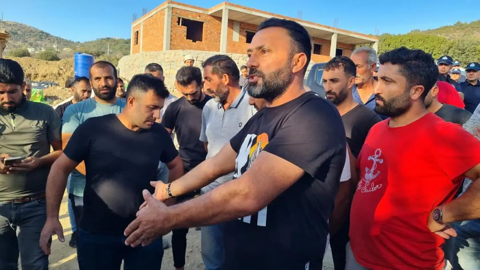 Başkan Aras, 'Bodrum'un tarumar edilmesine göz yummayın'