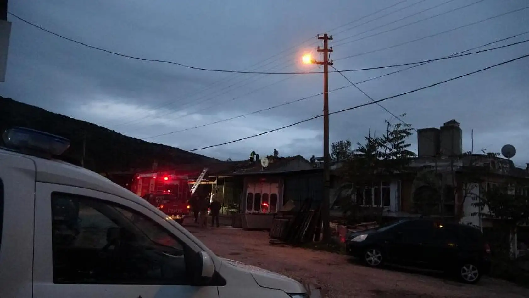 Baca yangını paniğe neden oldu