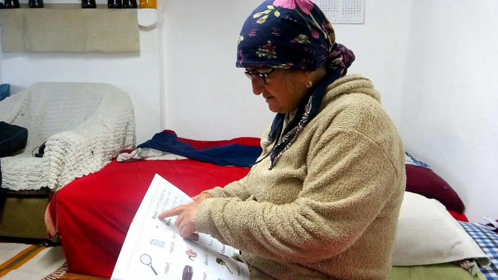 Tambaş, 'Yaşınız 90 olsa bile öğrenmeyi bırakmayın'