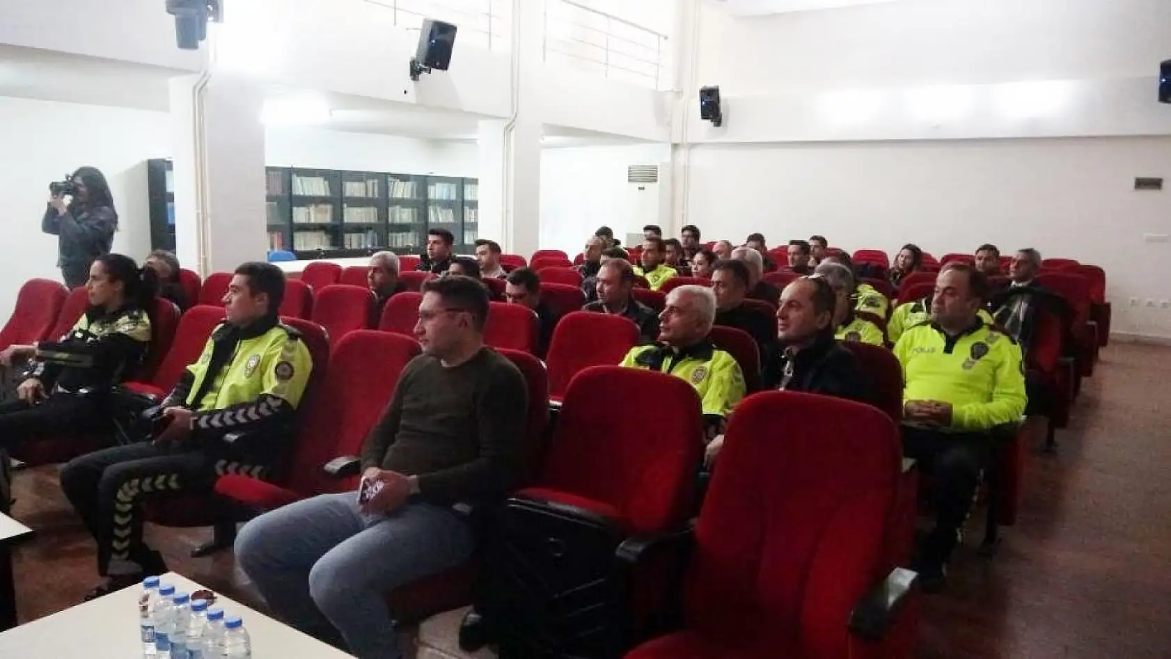 Muğla'da trafik polislerine eğitim