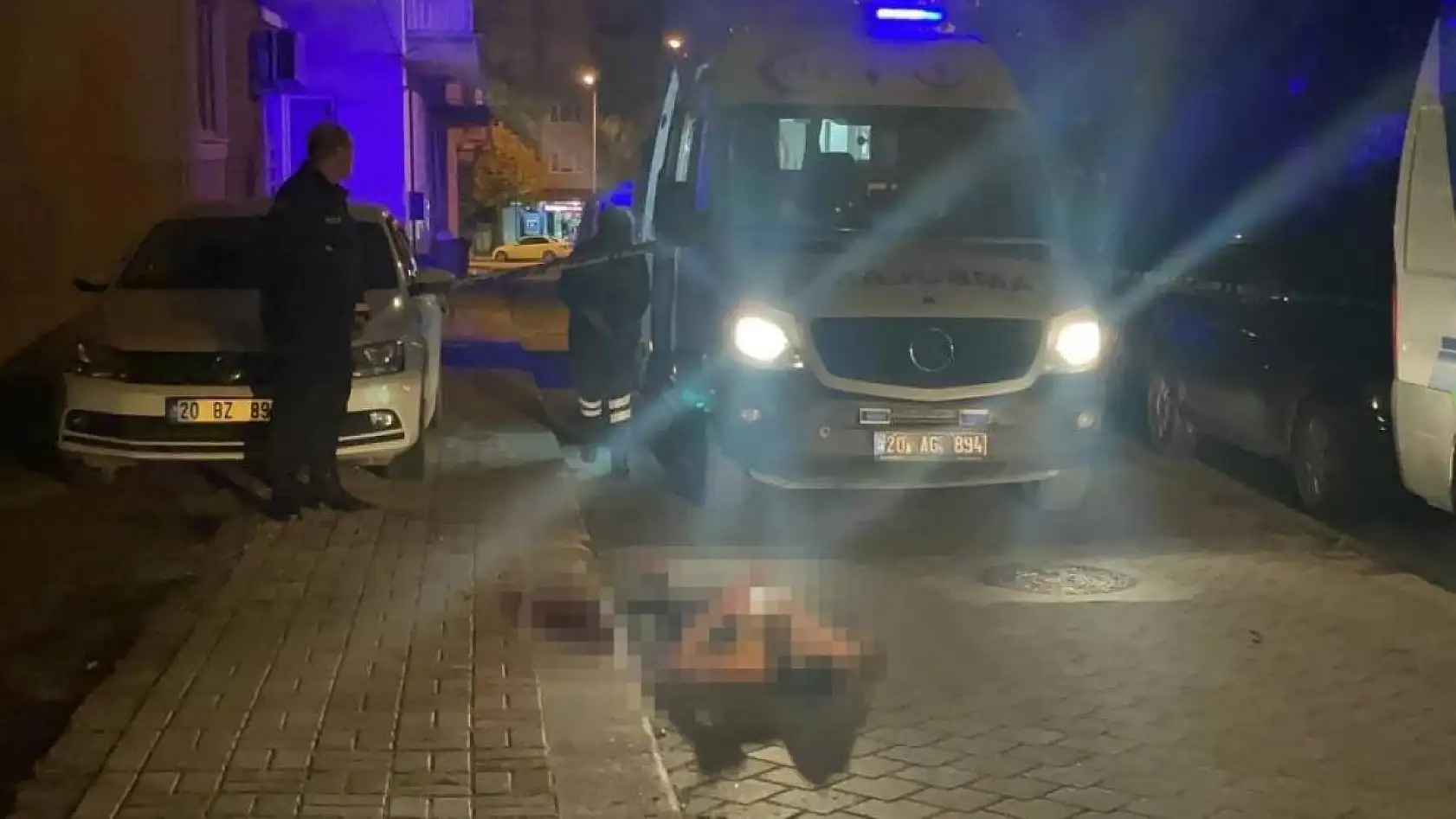 Sokak ortasında can veren genci kıskanç koca öldürmüş