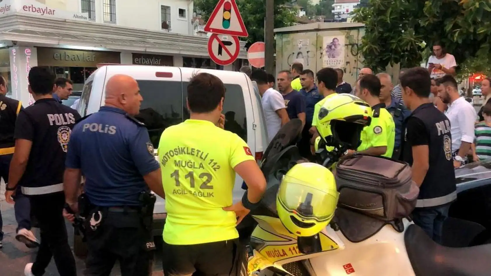 Daha önce Fethiye'de kavgaya karışan Denizlispor'un eski Başkanı Çetin bıçaklandı