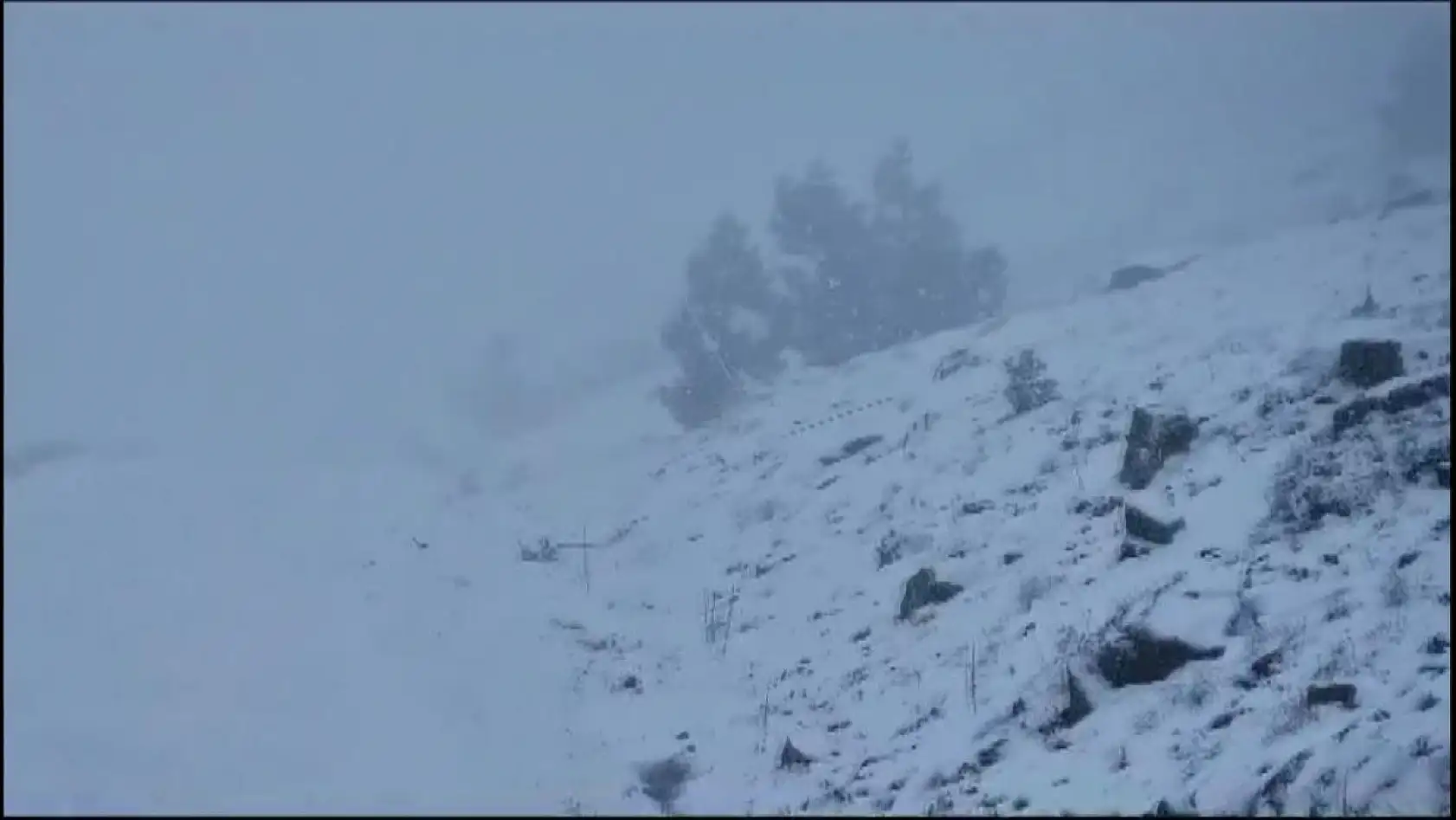 Muğla'da kar kalınlığı 10 santimetreyi buldu