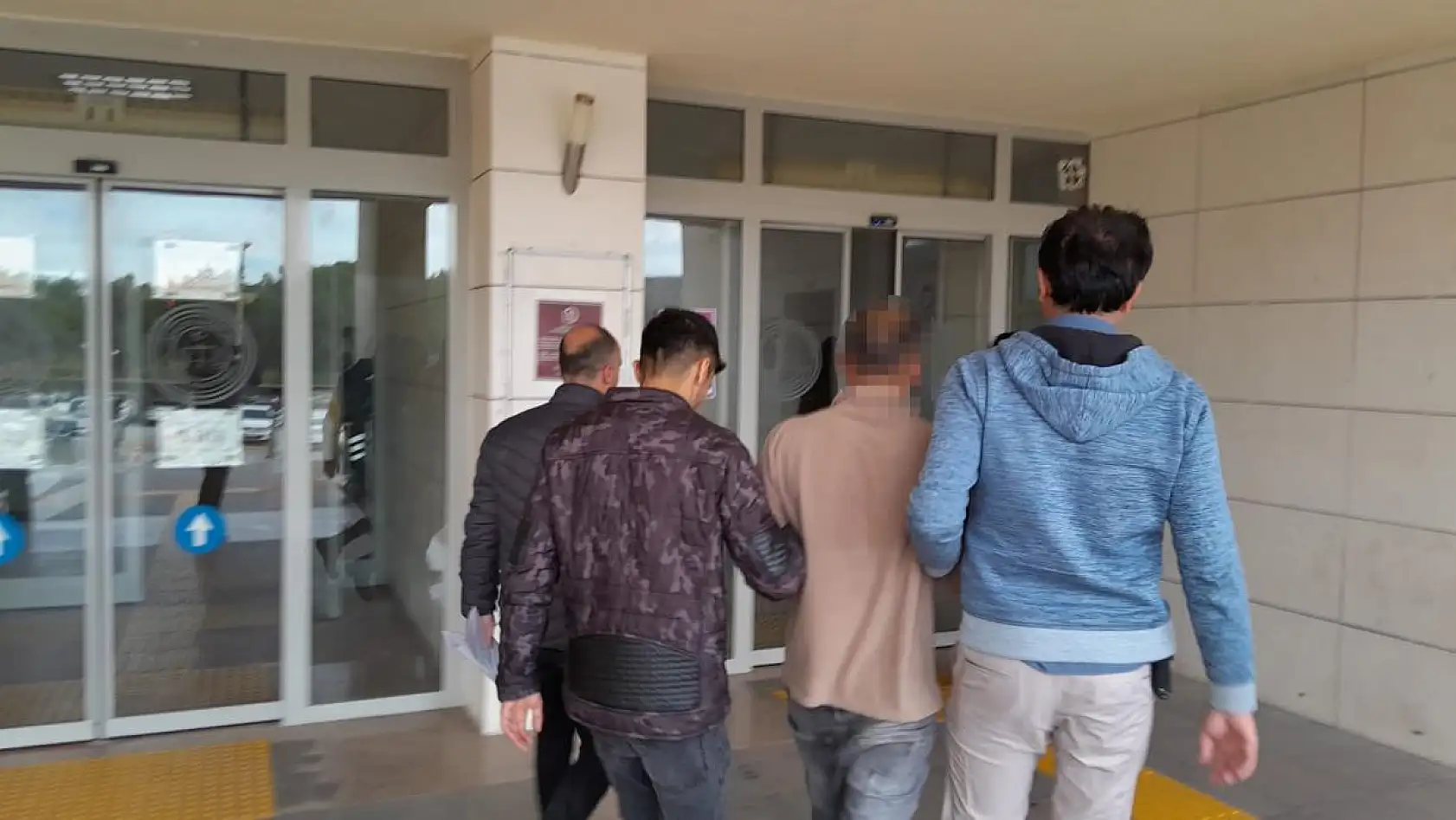 Motosiklet hırsızı yakayı ele verdi