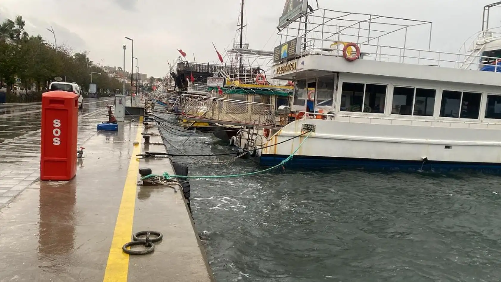 Fırtına hayatı olumsuz etkiledi