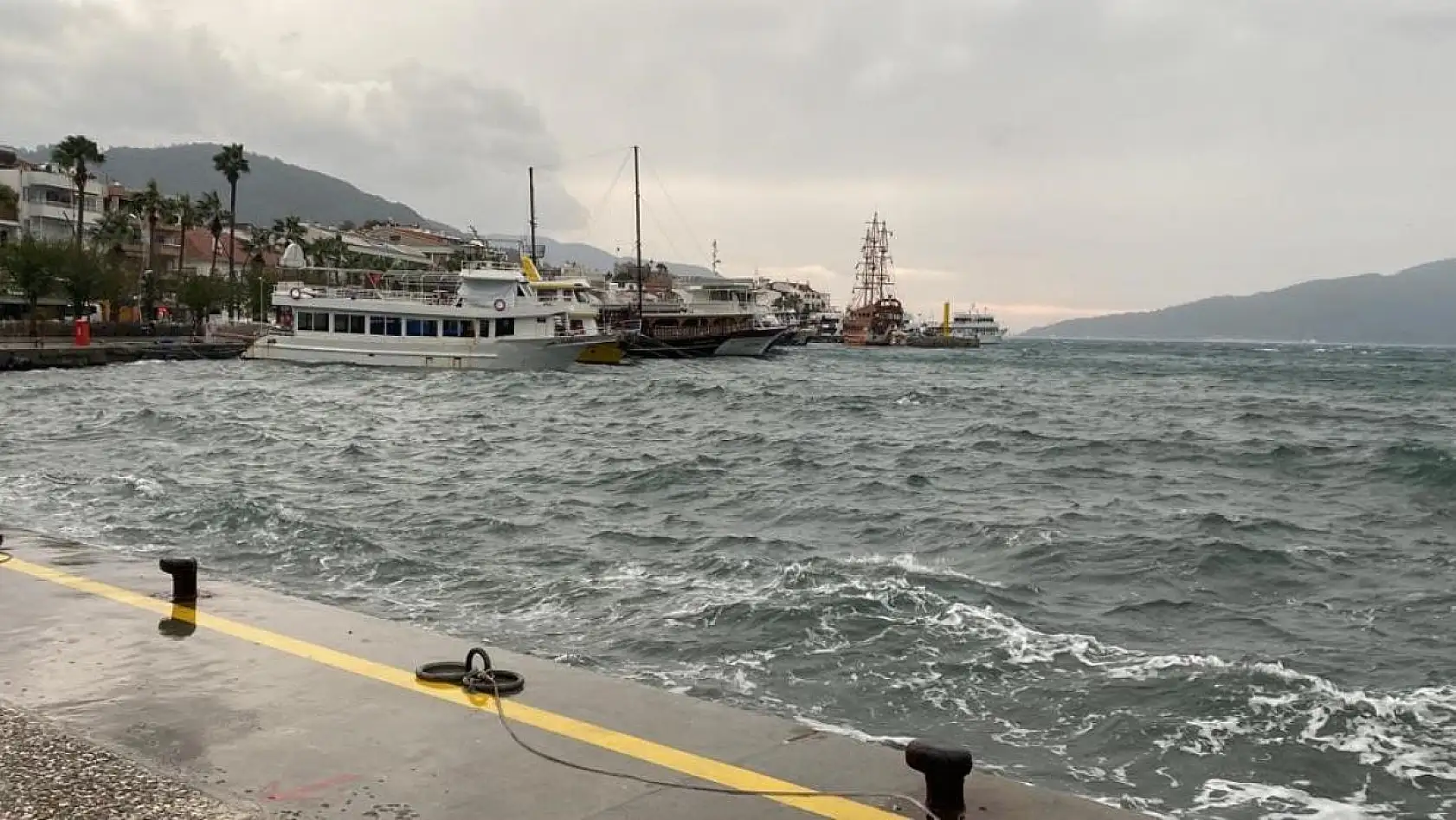 Fırtına hayatı olumsuz etkiledi