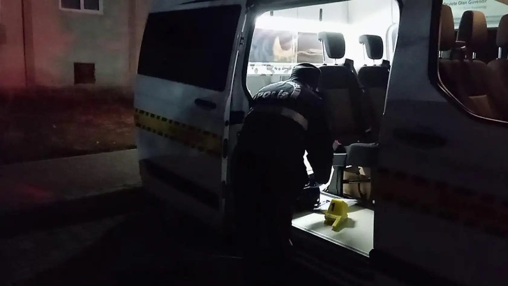 Tartıştığı arkadaşını bıçaklayarak öldürdü