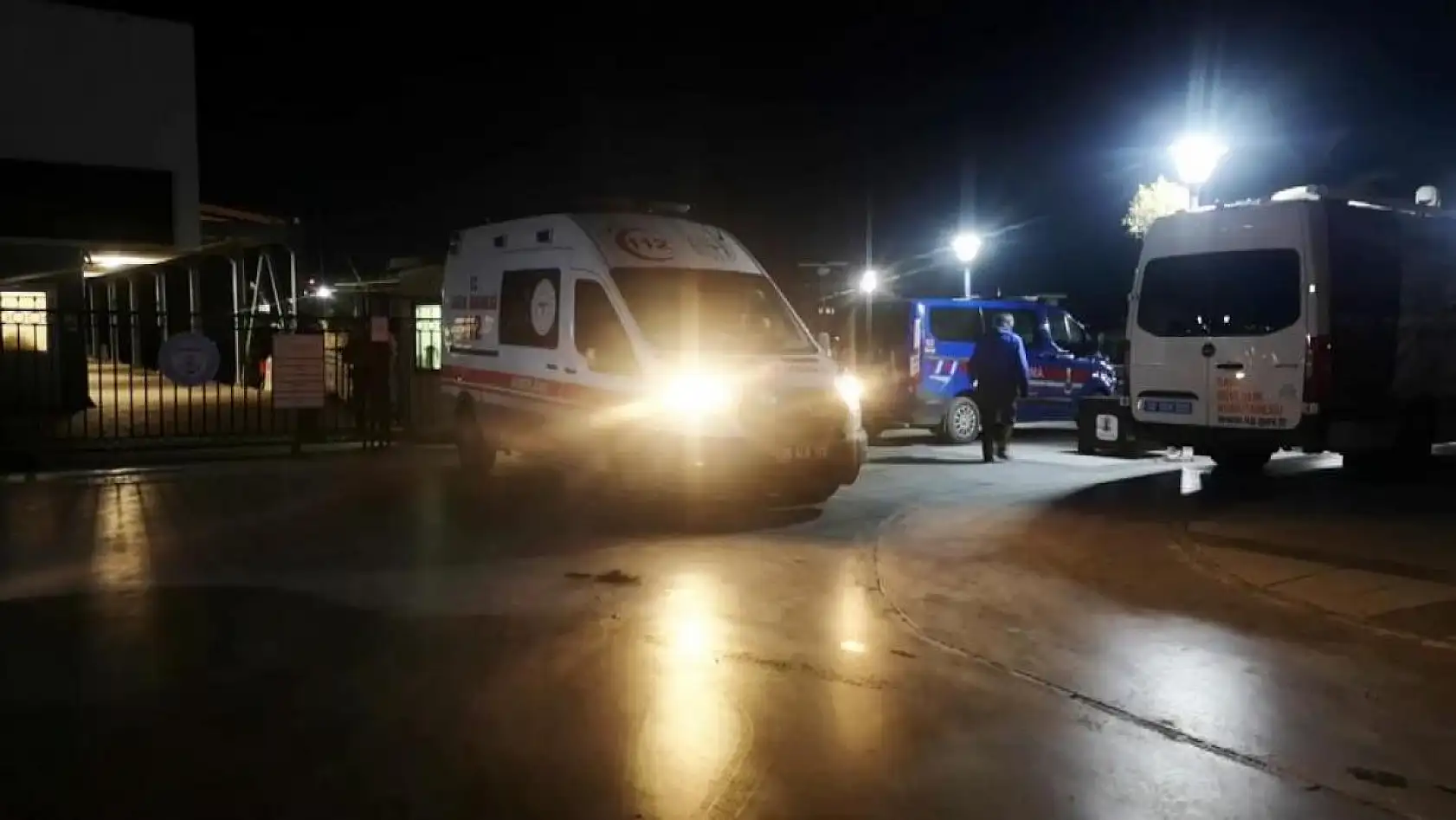 Balıkçı teknesi battı, 3 kişinin cansız bedeni bulundu, 2 kişi kayıp