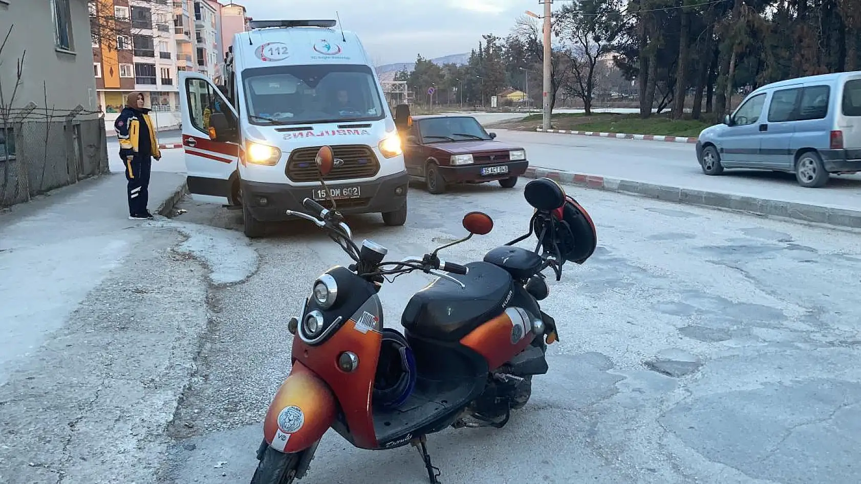 Alkollü baba motosikletle kaza yaptı, 9 yaşındaki oğlu yaralandı