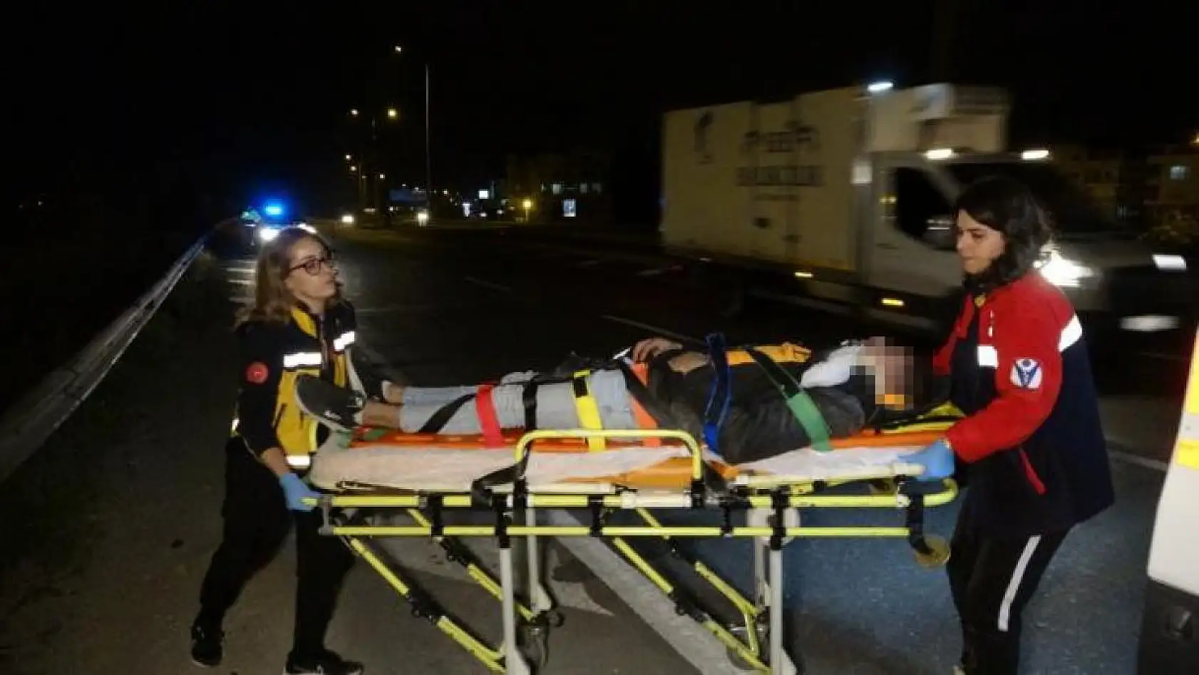 Alkollü sürücü adayının kullandığı motosiklet devrildi, 2 kardeş yaralandı