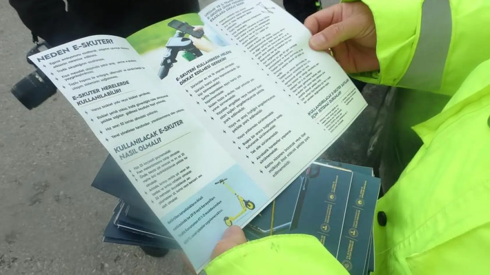 Scooter uyarısı kurallara uymayan sürücülere 690 TL ceza