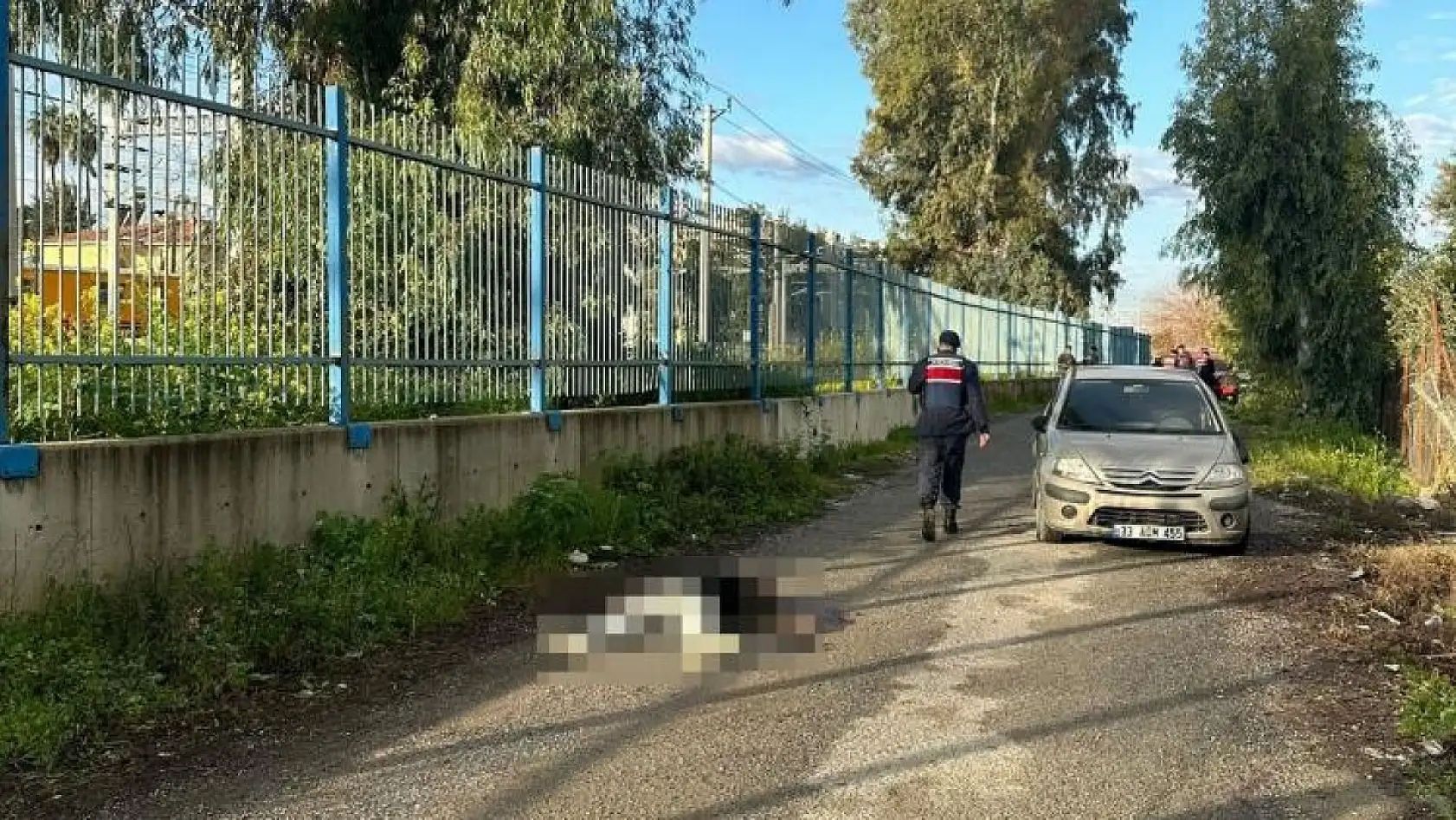 Eski eşini öldüren polis intihar etti