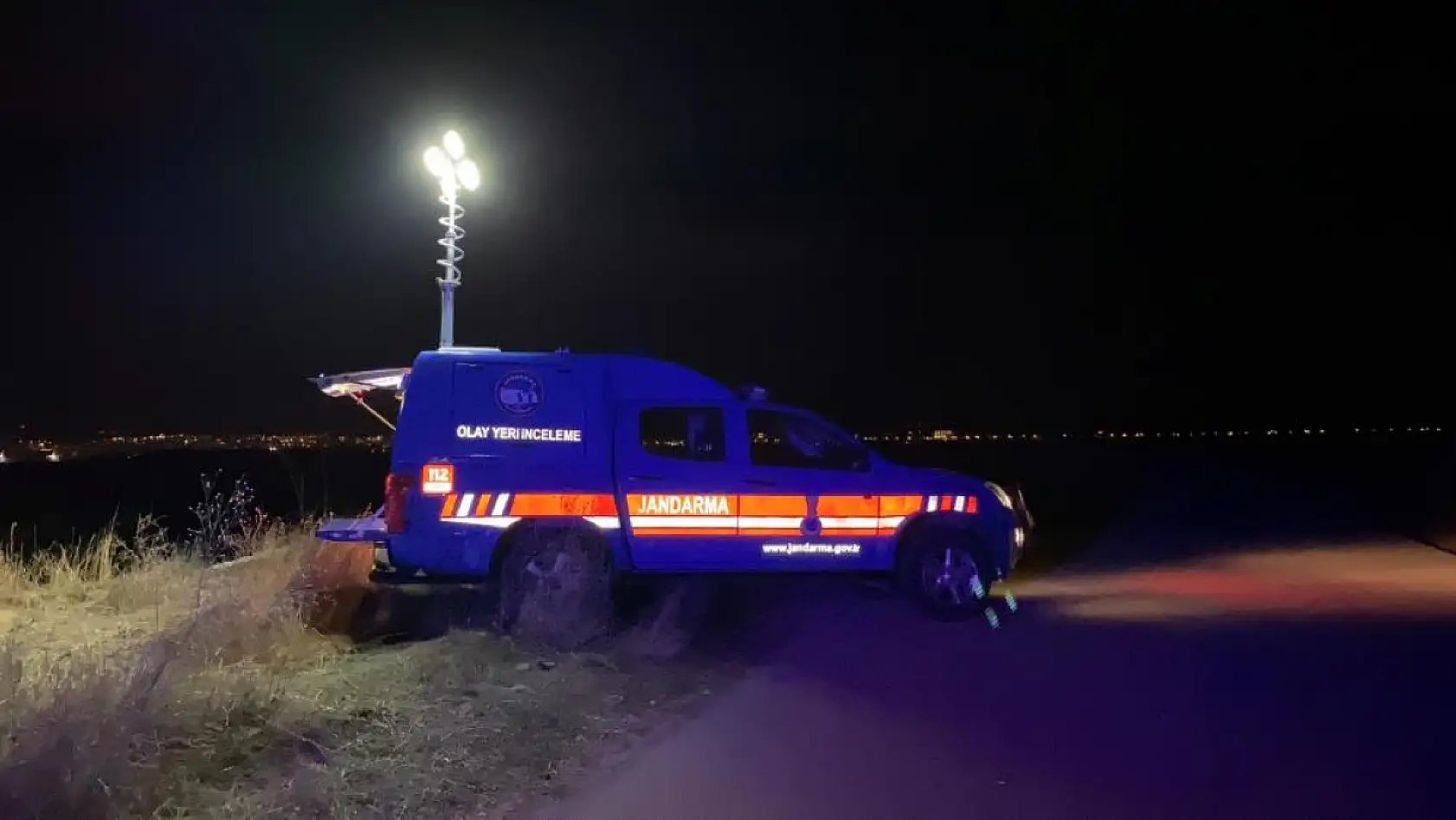 Kayıp olarak aranan genç, su kanalında kaza yapmış halde ölü bulundu