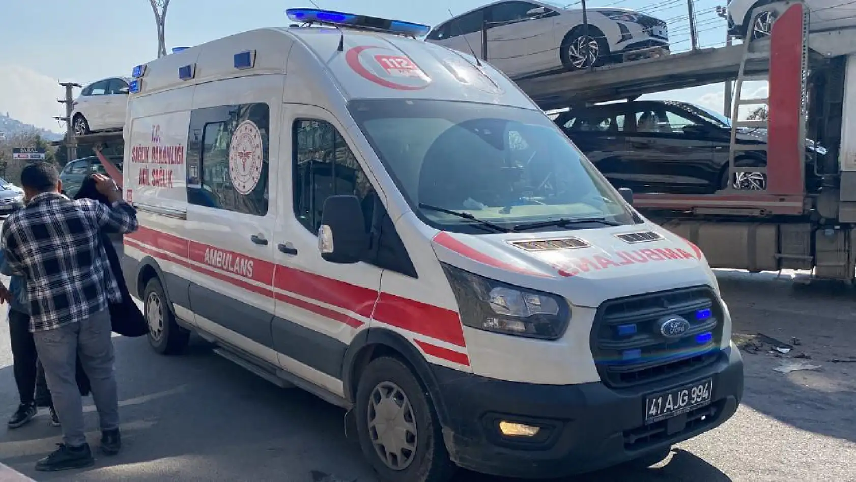 7 araç birbirine girdi çok sayıda yaralı var