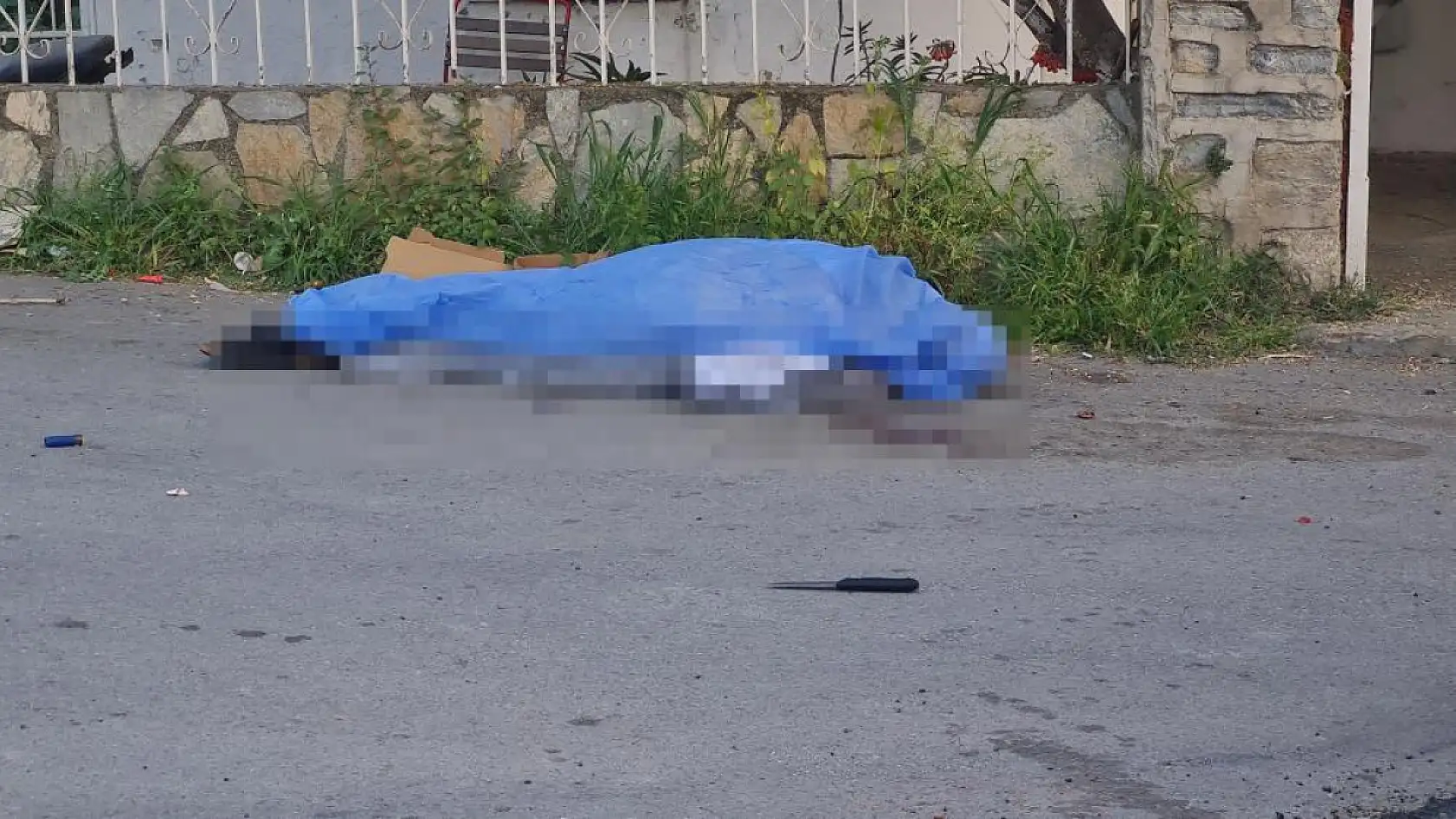 Bodrum'da Komşusunu sokak ortasında öldürdü