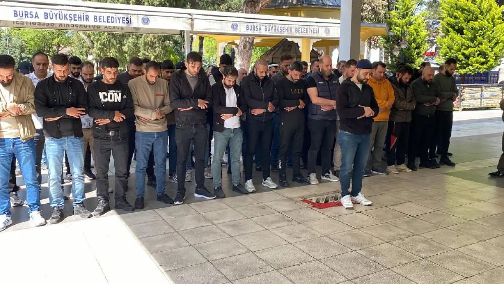 Oğlu boğularak ölen anne aynı gün erkek evlat dünyaya getirdi