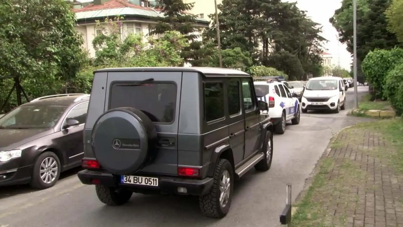 Spordan sorumlu eski devlet bakanı ölü bulundu