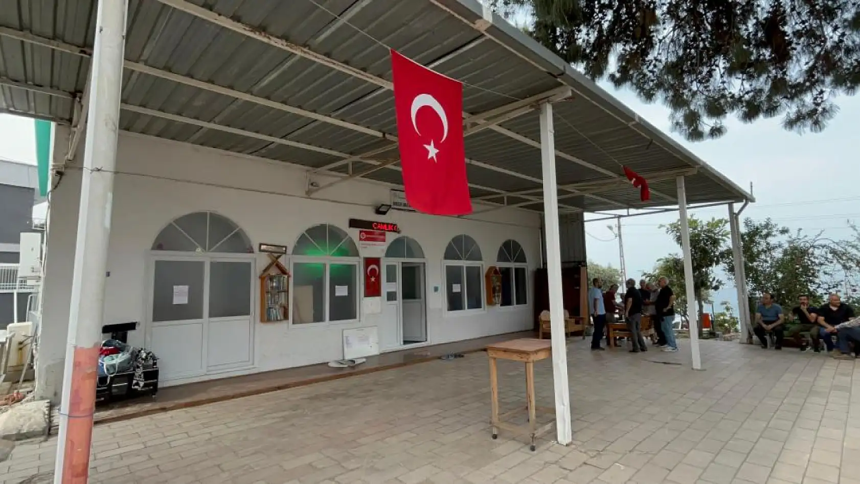 Sabah namazına giderken silahlı saldırıya uğrayan imam öldü