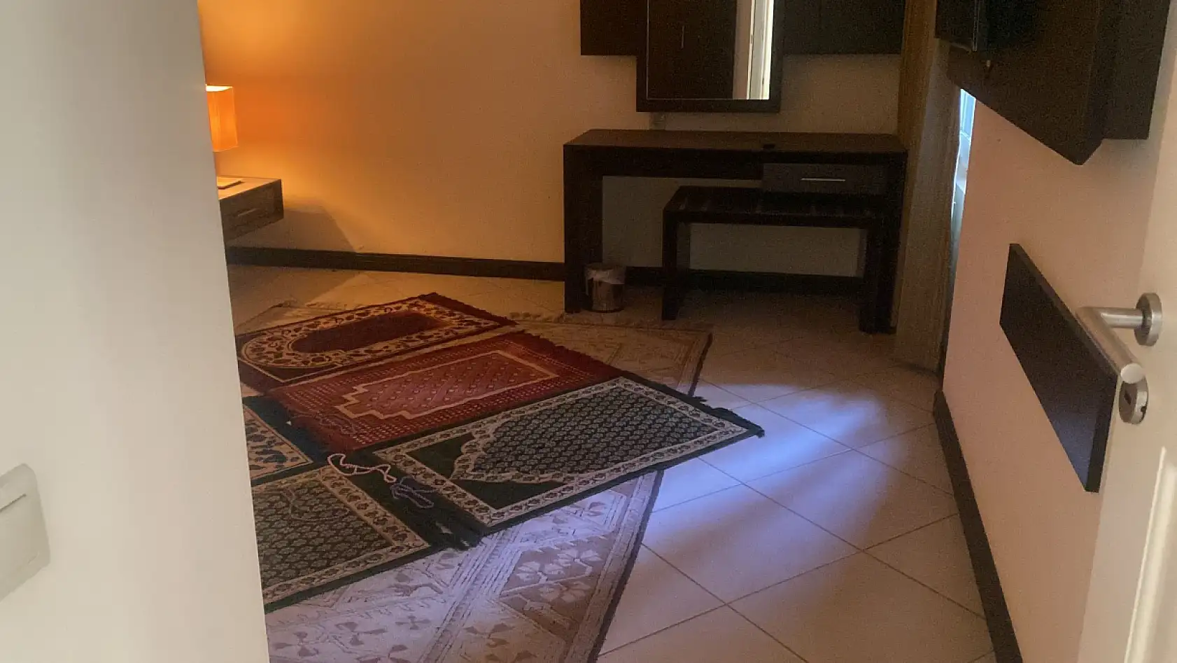 Cumhurbaşkanı Erdoğan'ın Konakladığı Otel, 15 Temmuz'un İzlerini Koruyor
