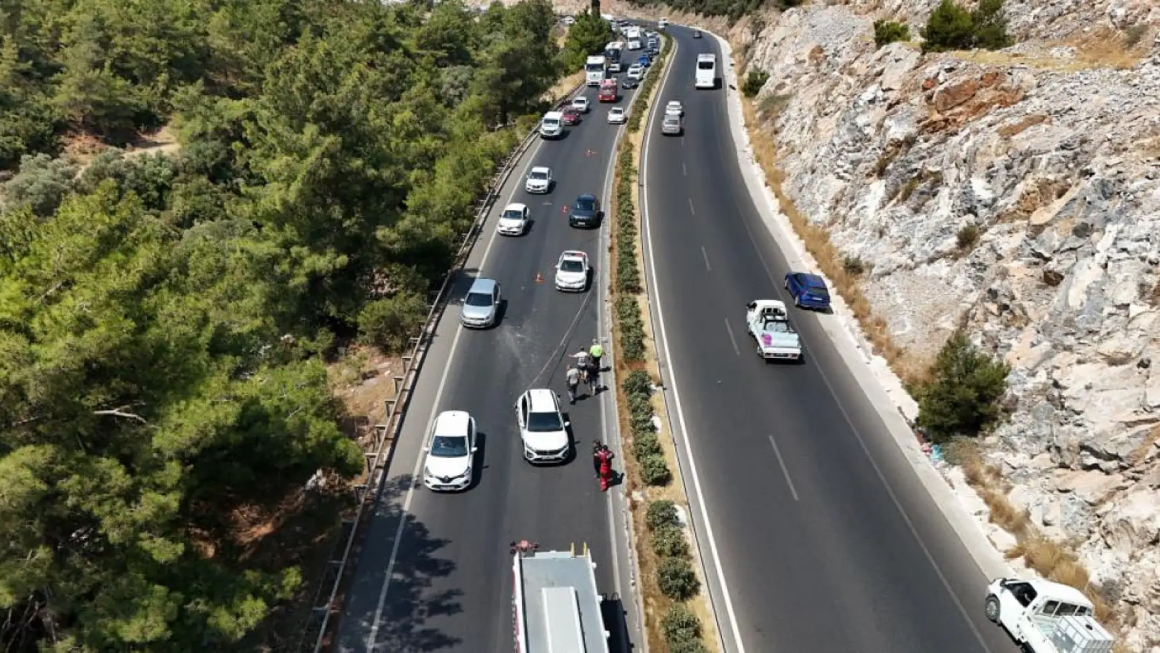 Milas'ta Dehşet Veren Kaza: 4 Kişi Yaralandı