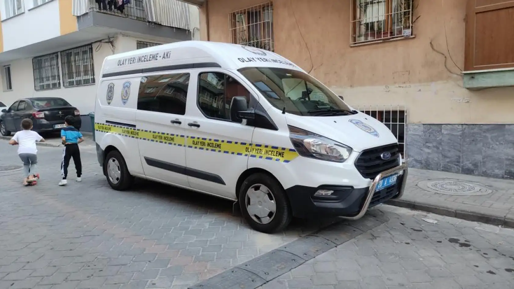 1 gün önce kiraladığı apart dairesinde ölü bulundu