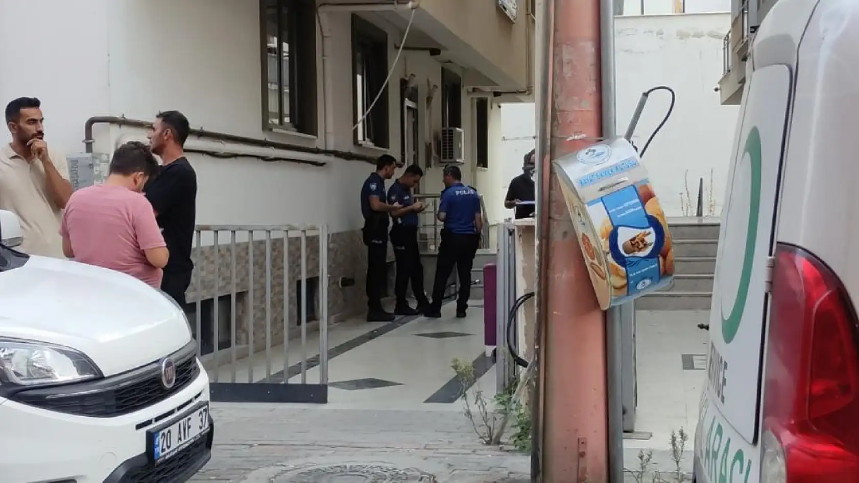 1 gün önce kiraladığı apart dairesinde ölü bulundu