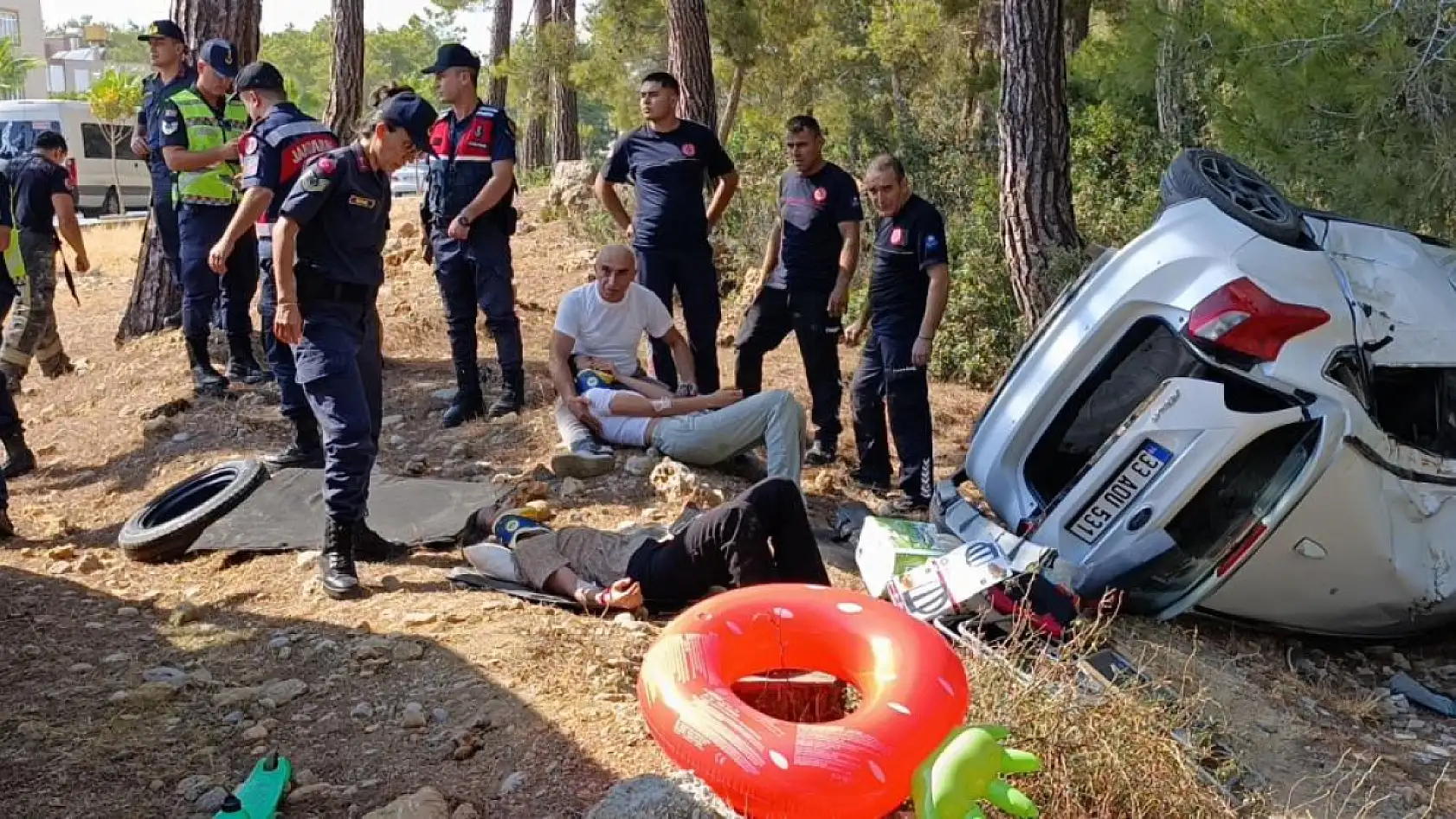 Kaza yapan kızının elini bir an olsun bırakmadı