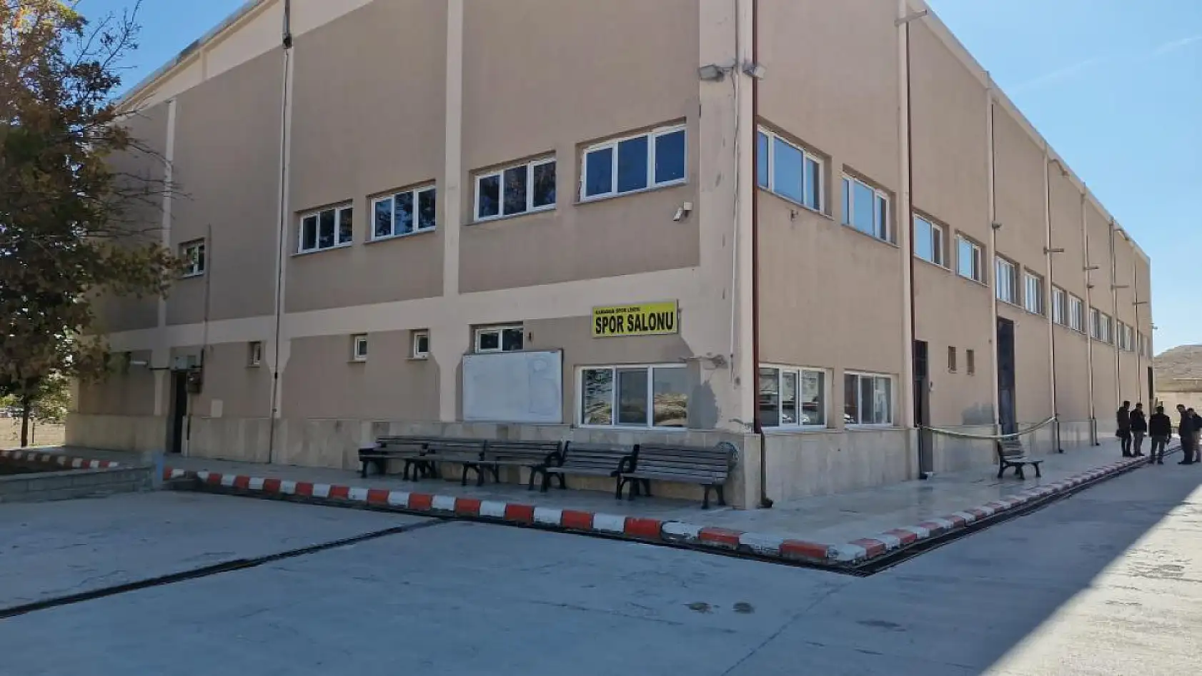 Lise öğrencisi okula tabanca getirip arkadaşını öldürdü