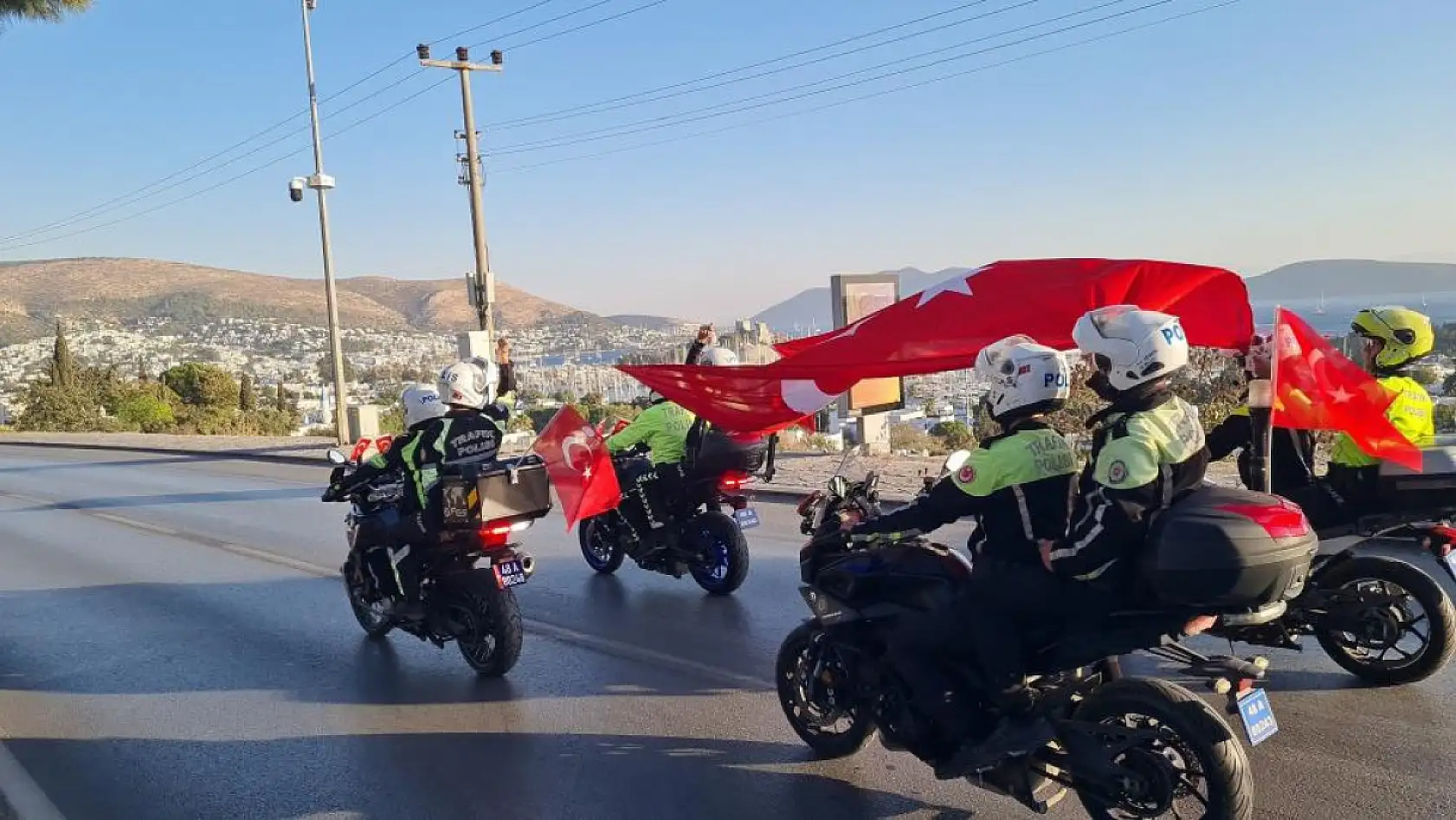 Bodrum'da Polisten 29 Ekim Cumhuriyet Bayramı korteji