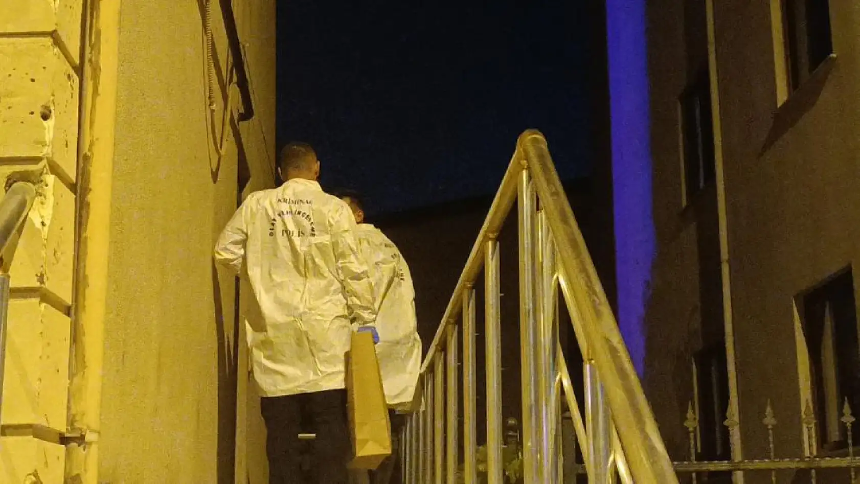 Korkunç olay: Kuzenini defalarca kez bıçaklayarak öldürdü