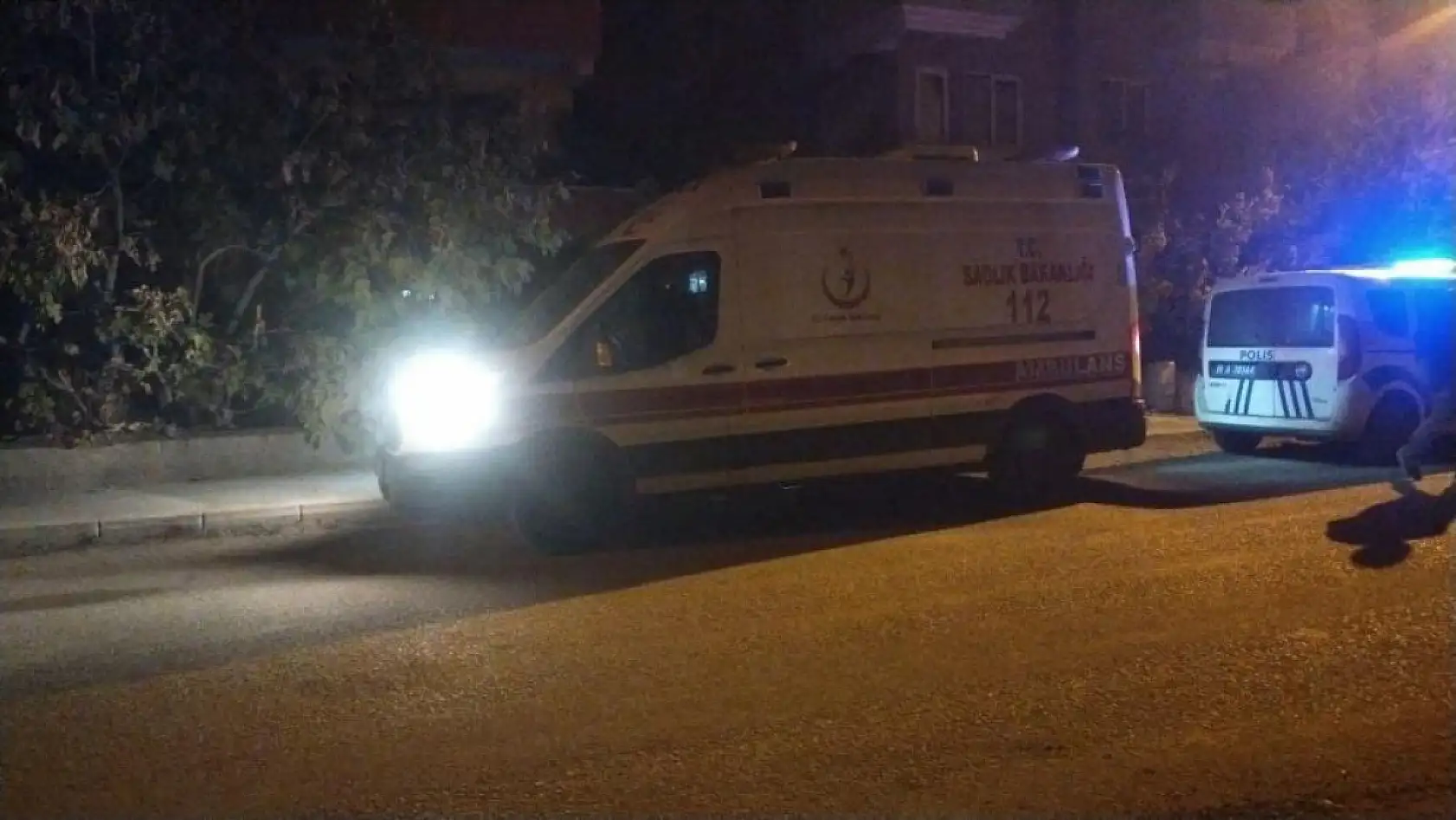 Not bırakıp evi ateşe verdi: 1'i çocuk 2 ölü