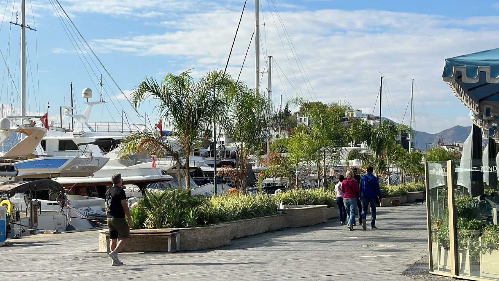 Dev yolcu gemisi Marmaris'e demir attı