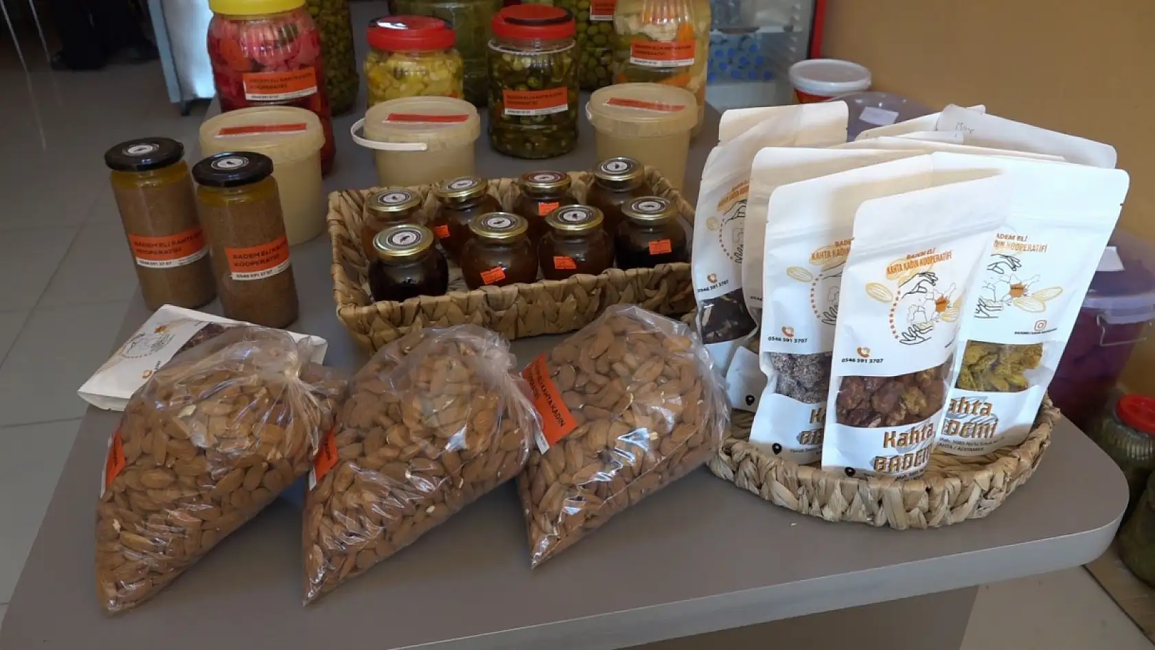 7 kadın girişimci yöresel gıda ürünlerini Türkiye'nin dört bir yanına gönderiyor